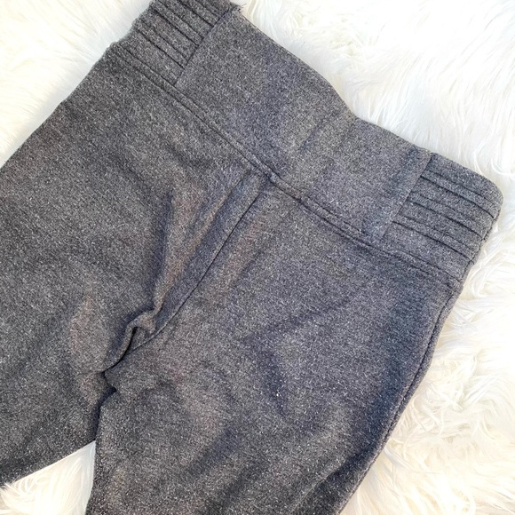 Super Comfy - Picture 3 of 4